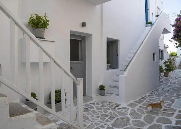 In Heart House - Naousa, Paros